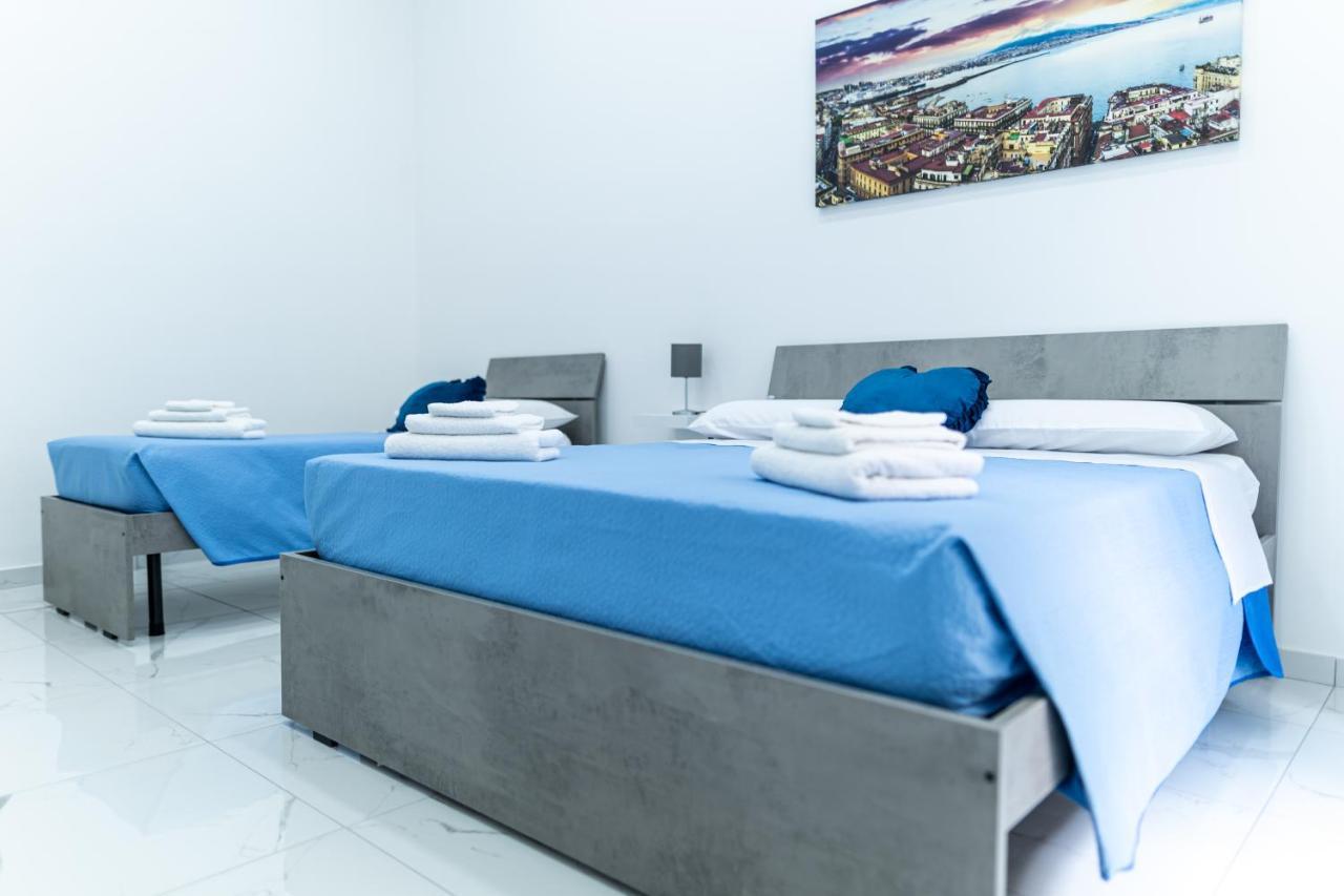 Dimora F&F Apartment Napoli Bagian luar foto